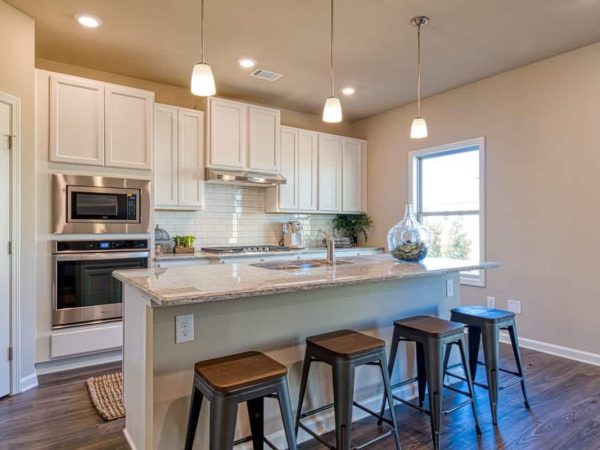 18-Hammond-Chafin-Communities-Kitchen-1400x800-1.jpg