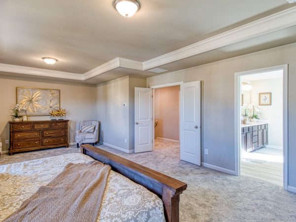23-Hammond-Chafin-Communities-Owners-Suite-2-1400x800-1.jpg