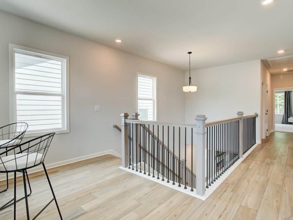 Chestnut-Chafin-Communities-Upper-Foyer-1400x800-1.jpg