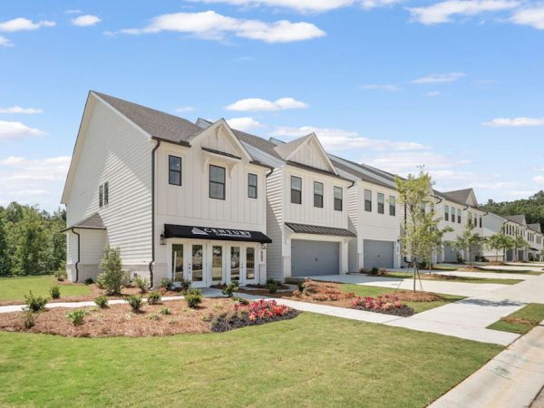 laruchephoto---centurycomm---model-home---2829-bullfrod-lane---gainesville-1-2 (1)